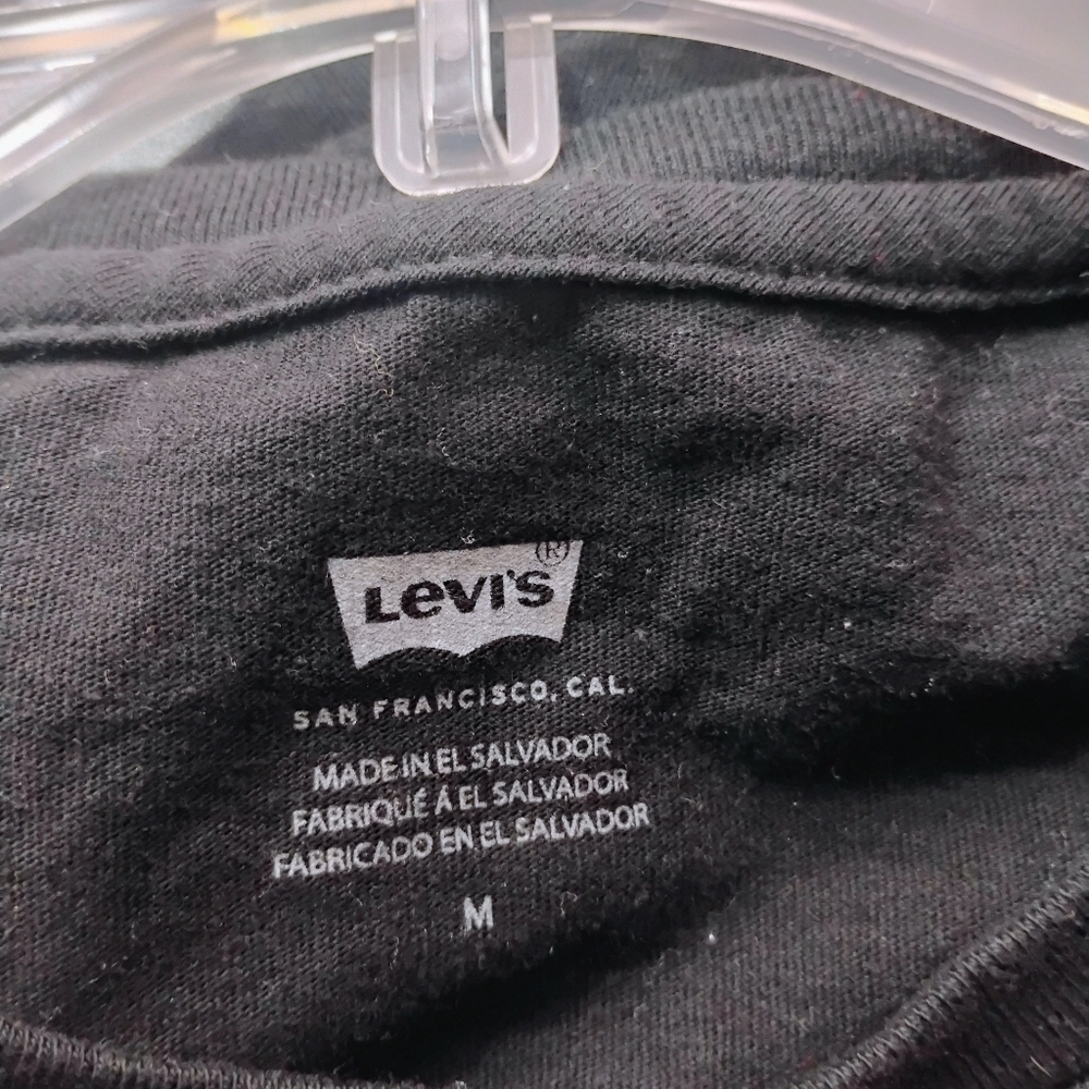 Levi’s Black Batwing Logo Graphic Tee Men’s Medium - Picture 2 of 16